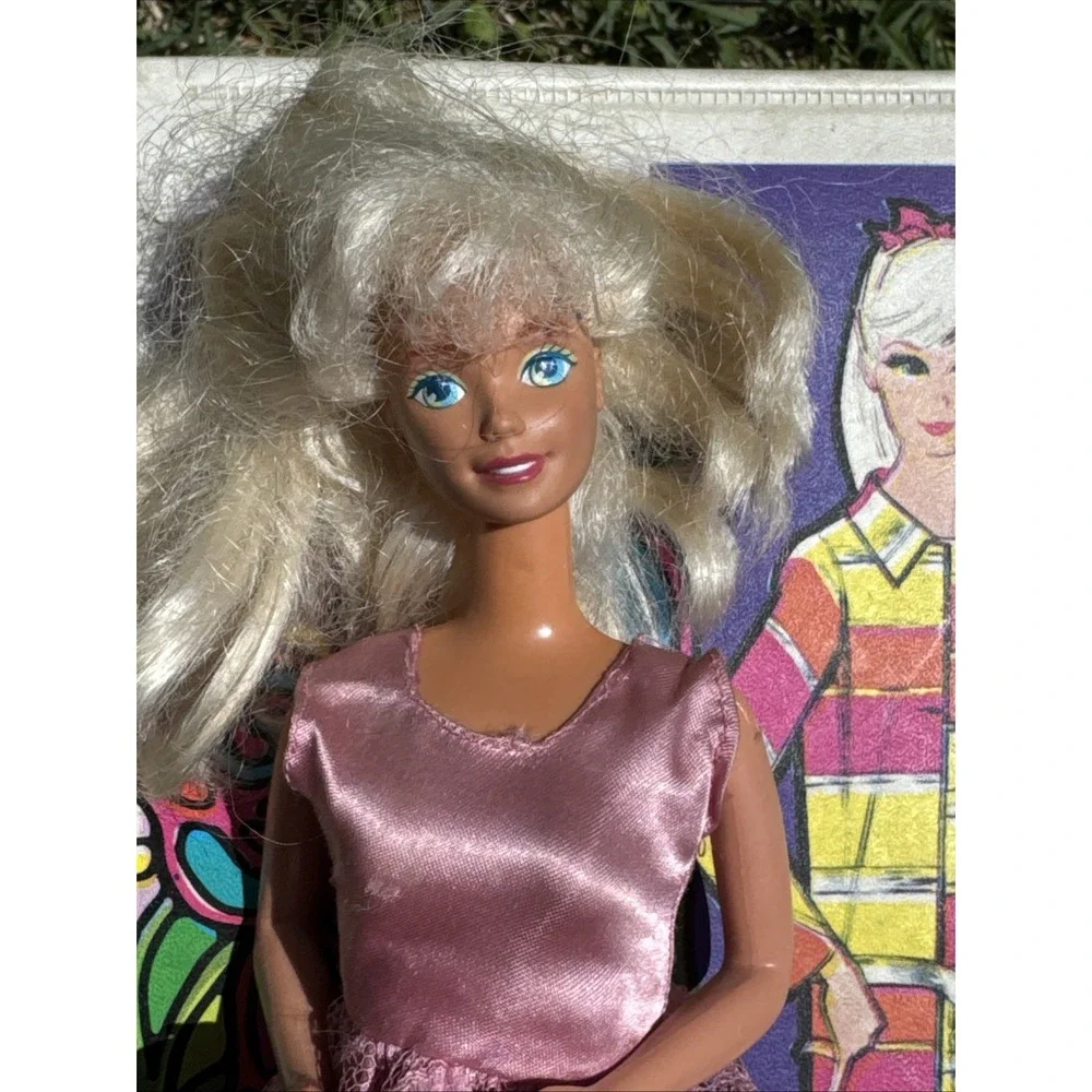 Barbie Vintage 1967  Mattel Barbie doll vinyl‎ case +  Date Stamped 1966 Doll